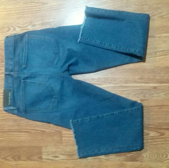 Ann Taylor crop jeans - Picture 2 of 5